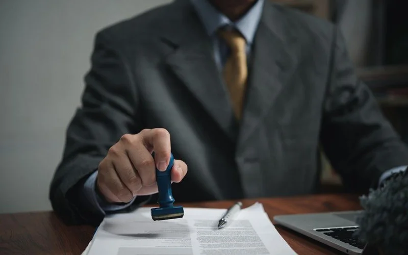 Invoices and Agreements 800x500 3